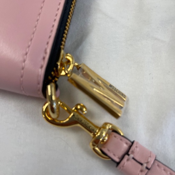 Moschino Couture Pink Zip Around Large Wristlet Wallet - NWT - Picture 5 of 13